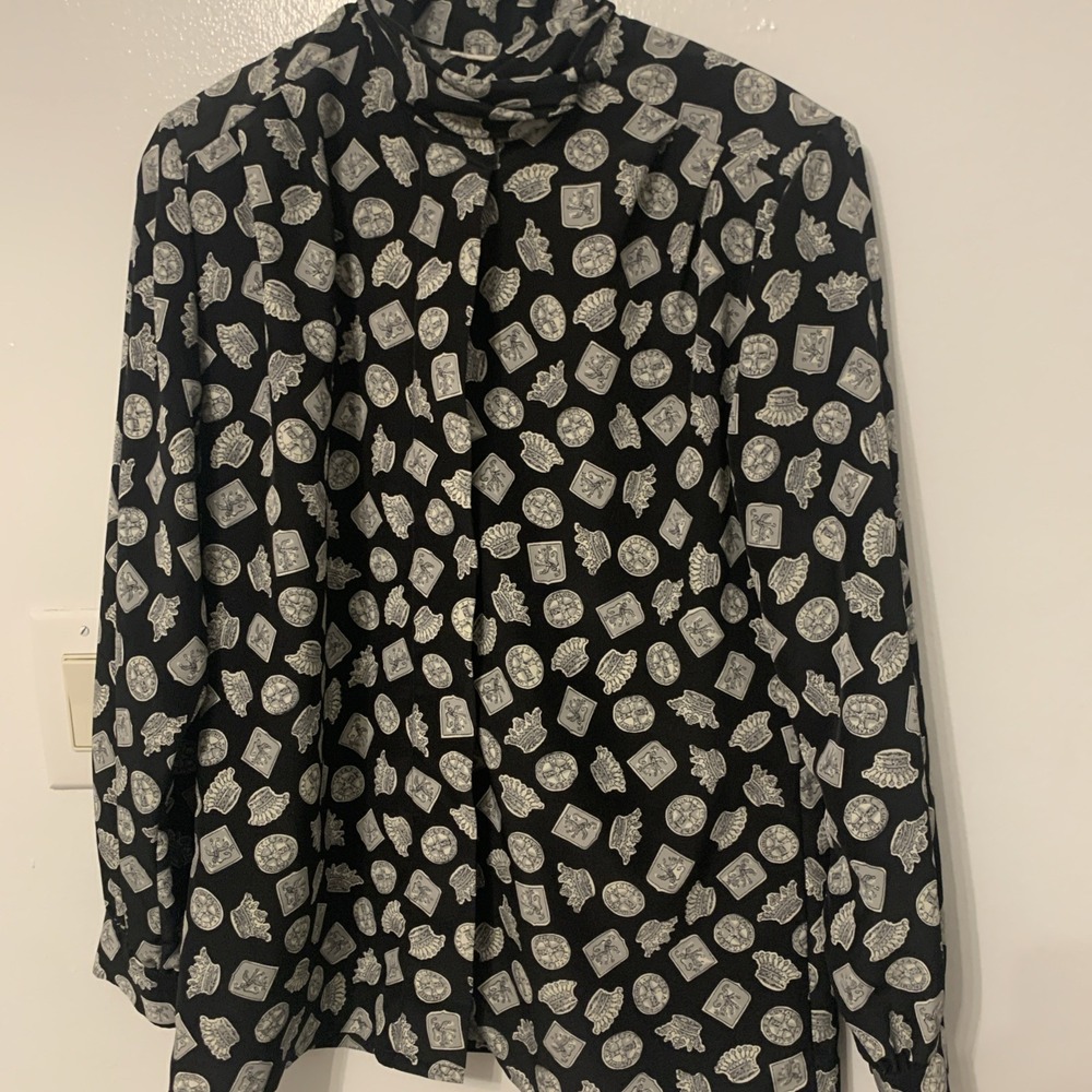 Pendleton Sophisticates Vintage Women’s size 6 Black Royalty Print Button Up